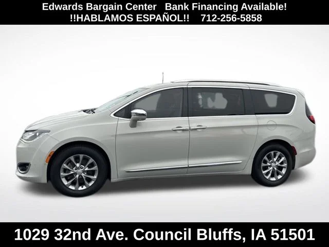Used 2020 White Chrysler Limited image 4
