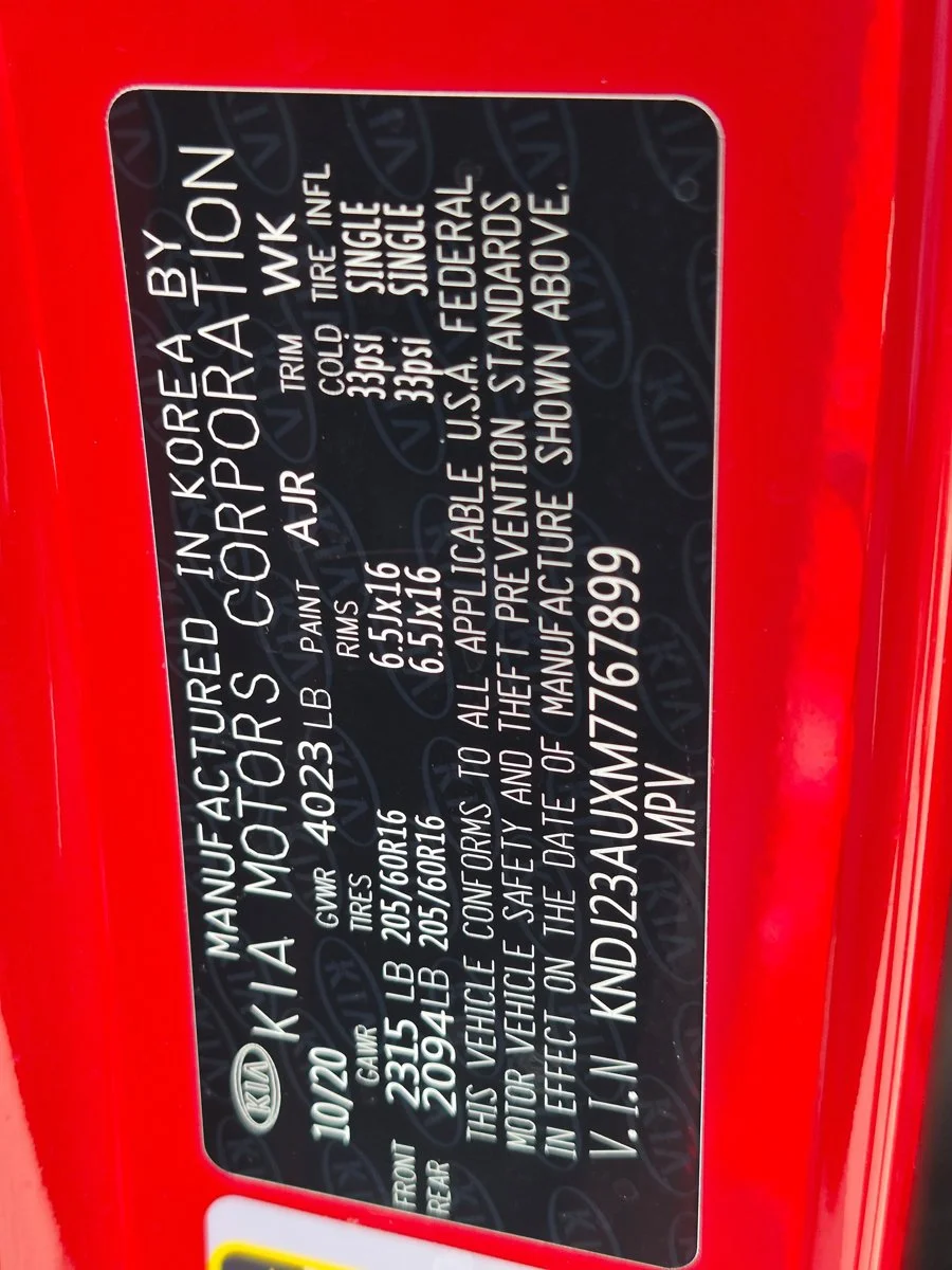 Used 2021 Inferno Red Kia S image 17
