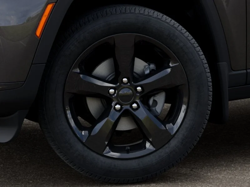 New 2025 Baltic Gray Metallic Clear-Coat Exterior Paint Jeep Altitude X image 22