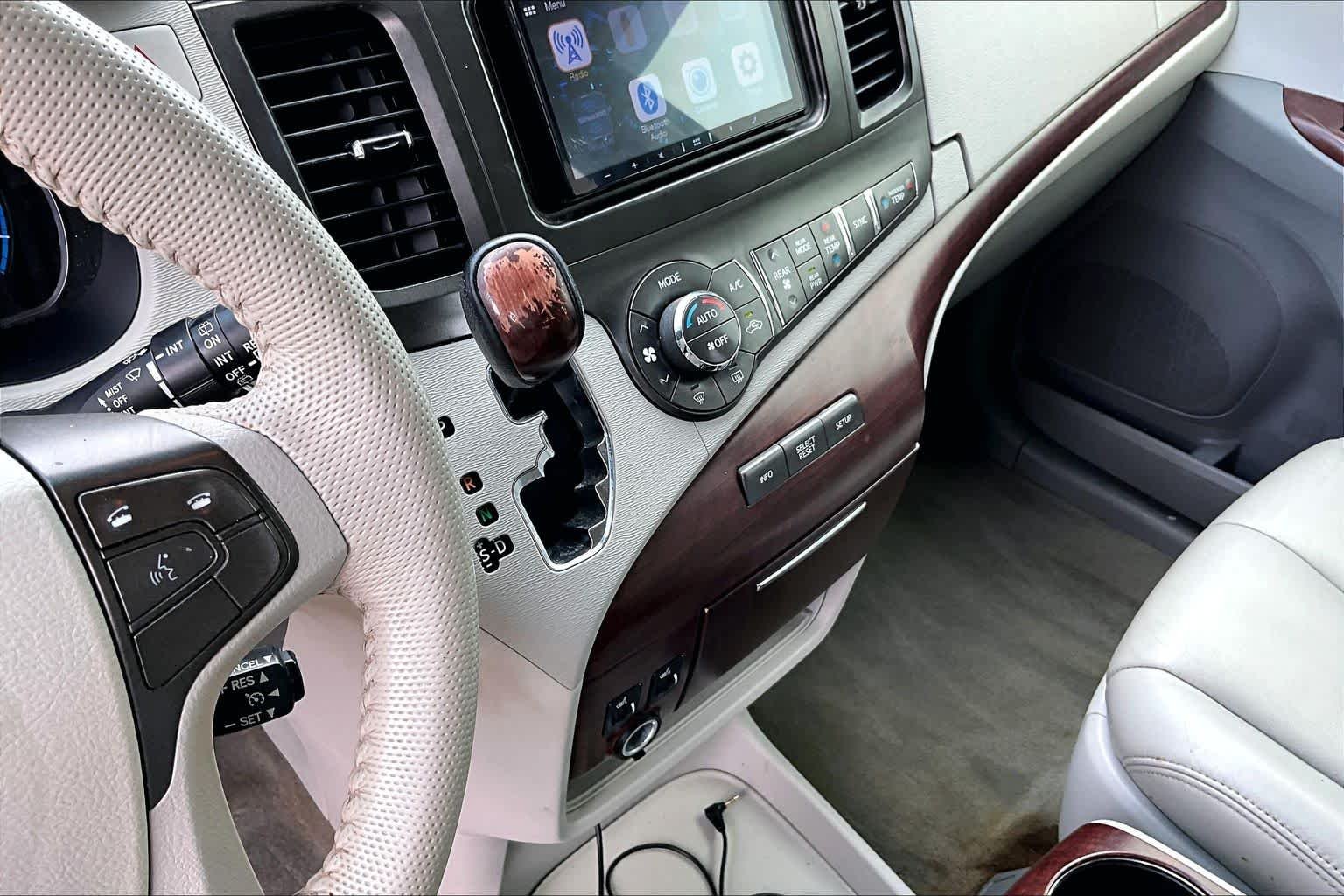 Used 2013 Silver Sky Metallic Toyota XLE image 14