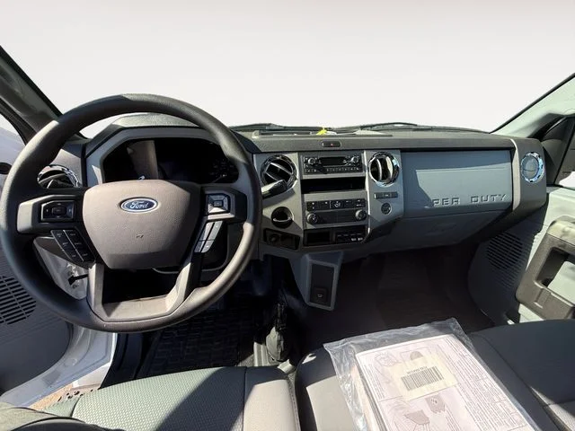 New 2026 Oxford White Ford Base image 10
