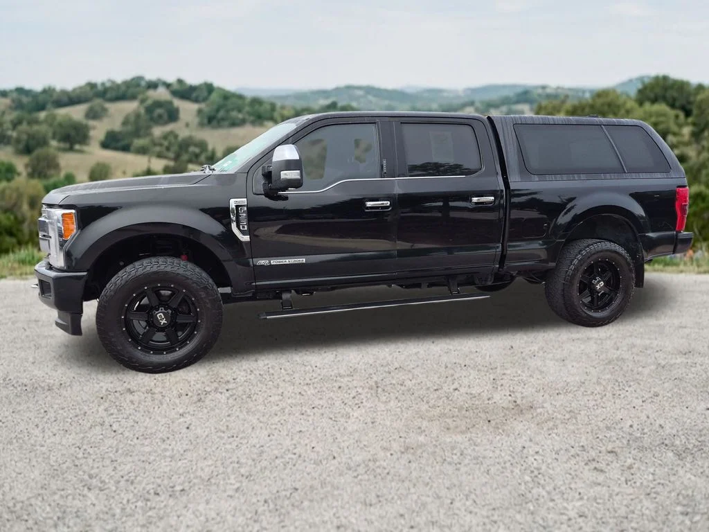 Used 2017 Black Ford Platinum image 4