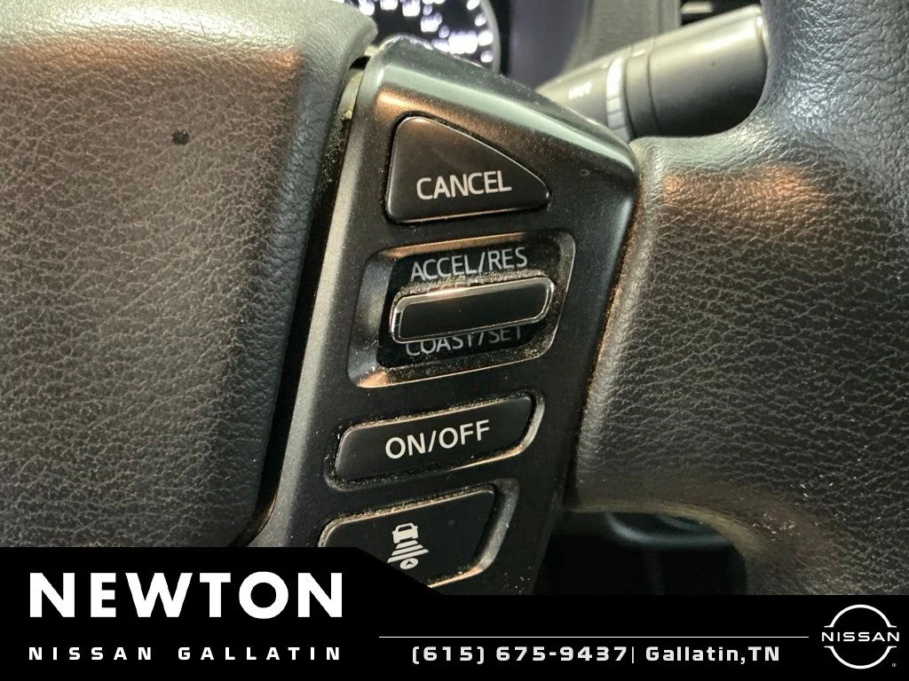Used 2022 White Nissan S image 18