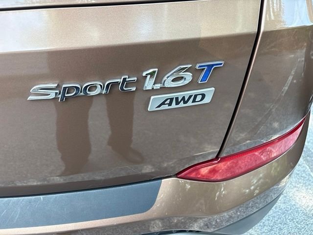 Used 2017 Beige Hyundai Sport image 10