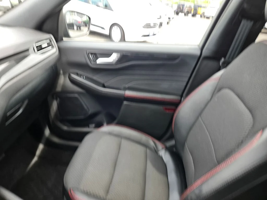 Used 2023 Agate Black Metallic Ford ST-Line image 15