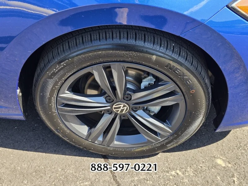 Used 2024 Rising Blue Metallic Volkswagen 1.5T SE image 21