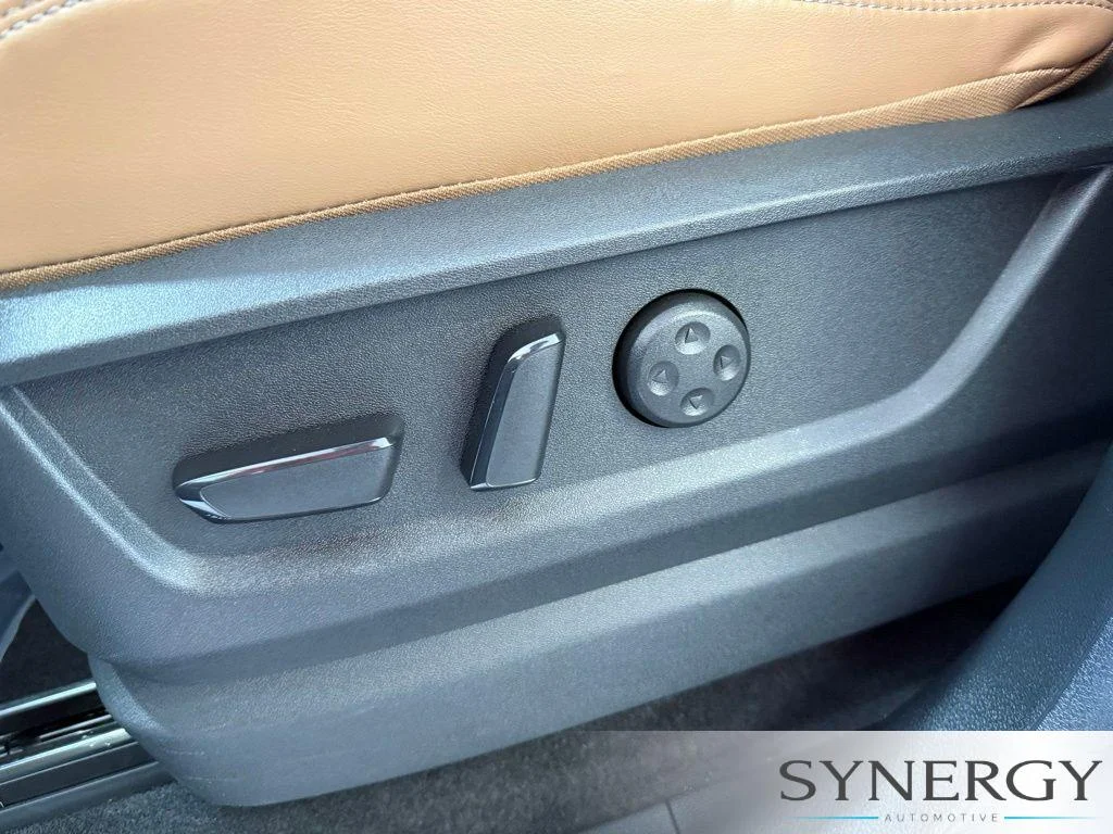 Certified Used 2026 Dynamic Metal INFINITI LUXE image 24