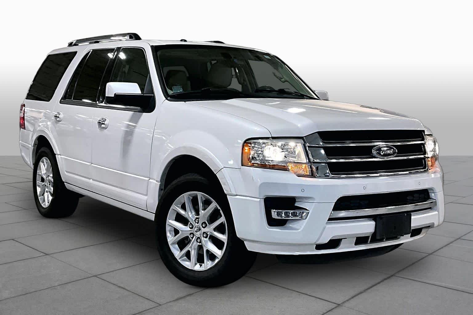 Used 2015 White Platinum Metallic Tri-Coat Ford Limited image 3