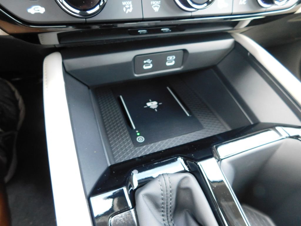 New 2026 Meteorite Gray Metallic Honda Touring image 34