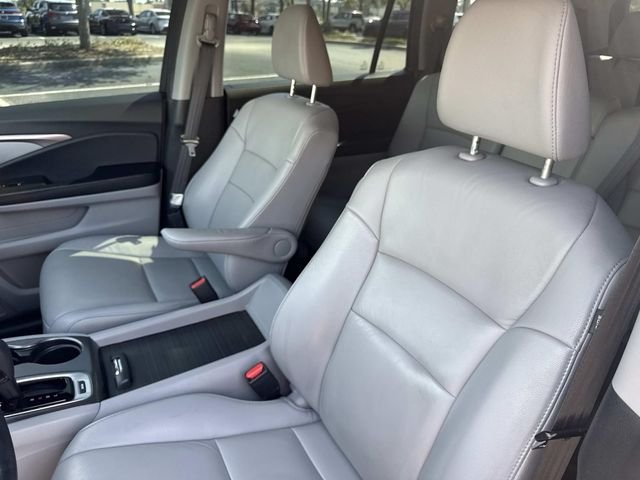 Used 2018 Gray Honda EX-L image 21