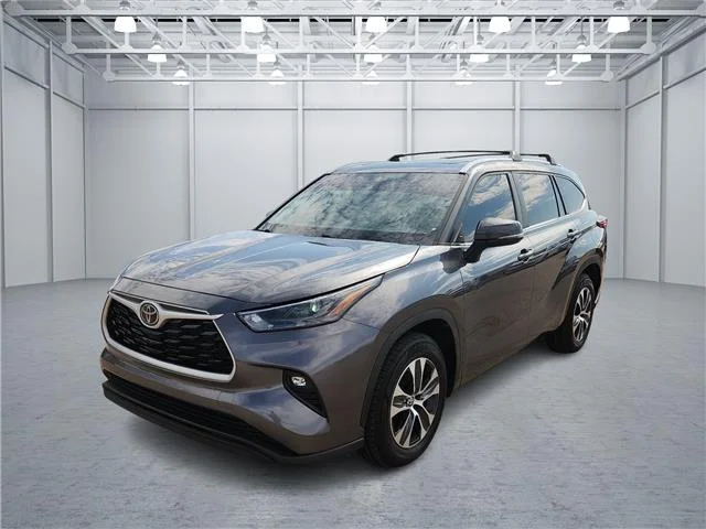 2023 Toyota Highlander XLE Front-Wheel Drive