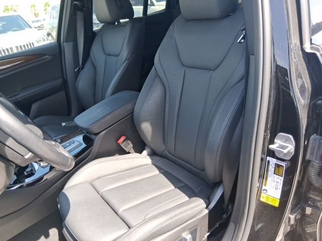 Used 2019 Black BMW sDrive30i image 14
