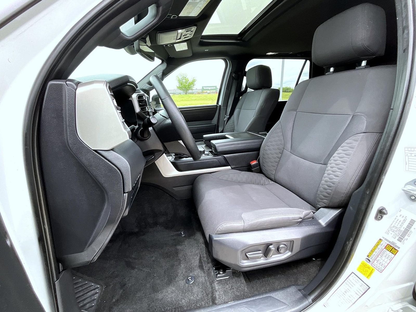 Used 2025 White Toyota SR5 image 10