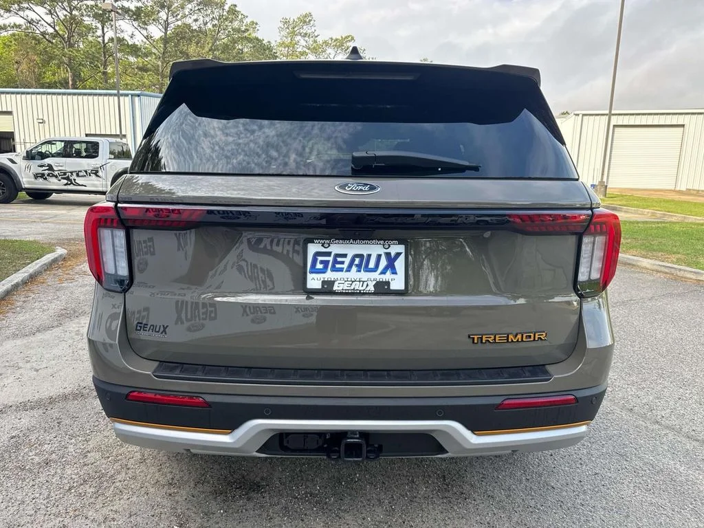 2026 Ford Explorer Tremor - Photo 16