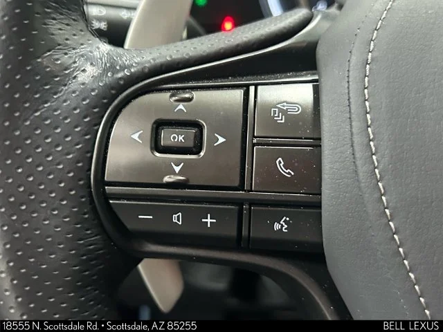 Used 2018 Silver Lexus 500 image 25