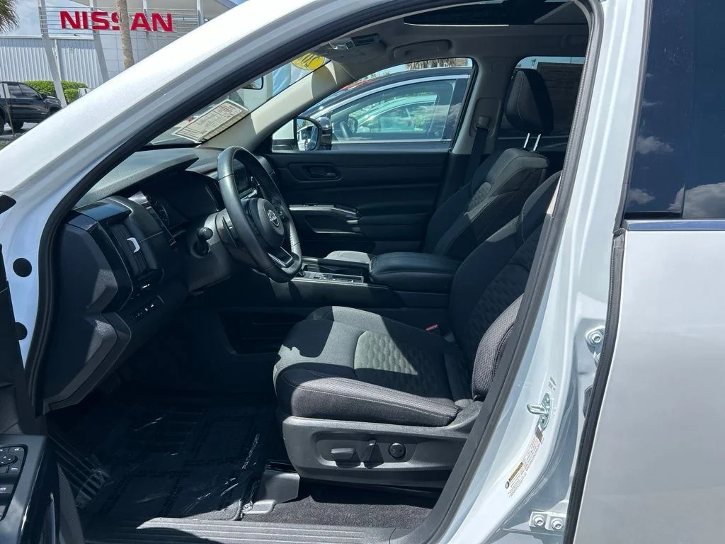 Certified Used 2025 White Nissan SV image 17