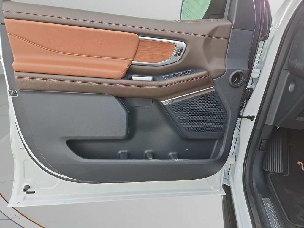 Used 2026 Oxford White Clearcoat Ford King Ranch image 21