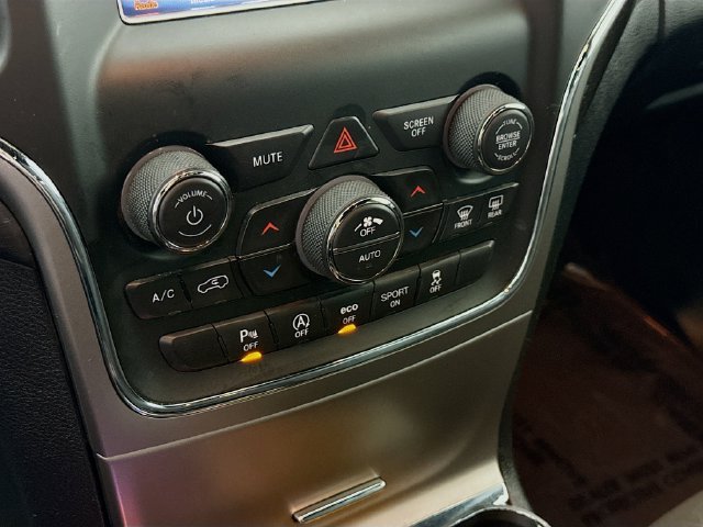 Used 2018 Red Jeep Laredo image 15
