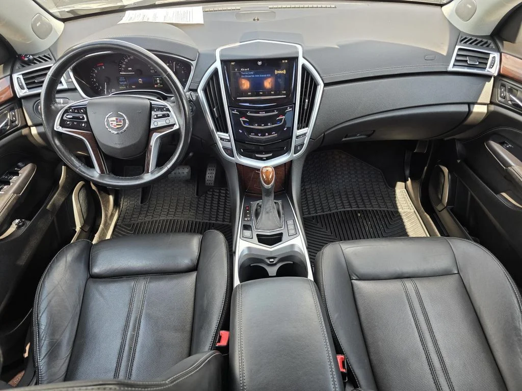 Used 2014 RADIANT SILVER METALLIC Cadillac Luxury Collection image 11