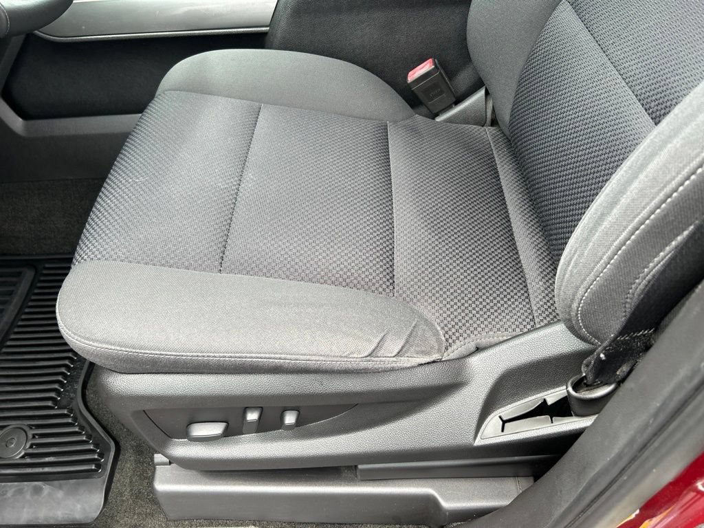 Used 2018 CAJUN RED TINTCOAT Chevrolet LT image 18