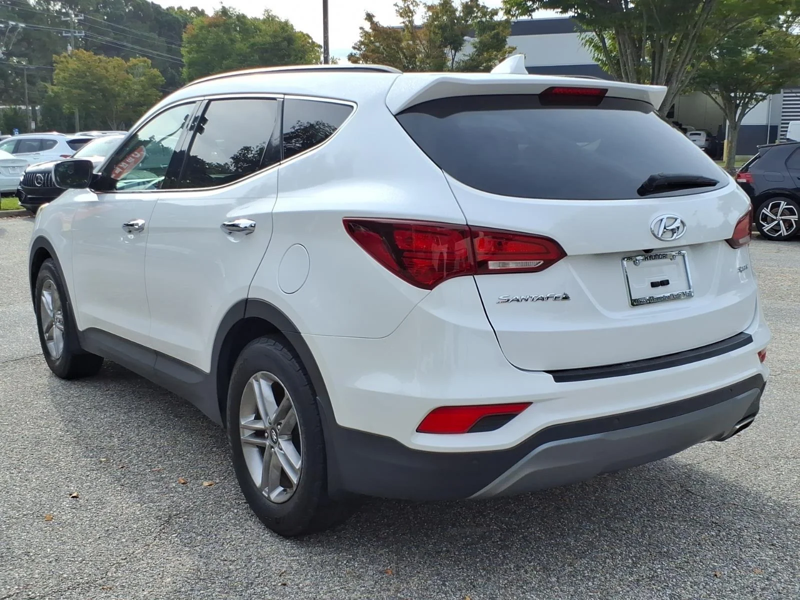 Used 2017 Frost White Pearl Hyundai 2.4L image 10