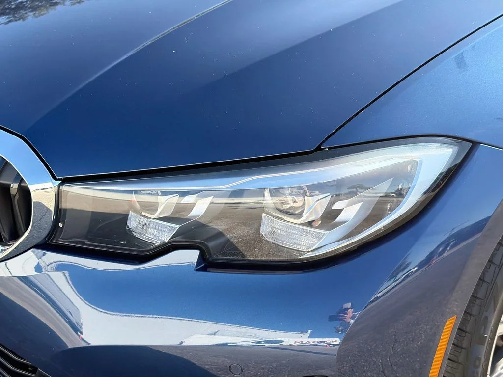 Used 2021 Blue BMW 330e iPerformance image 9