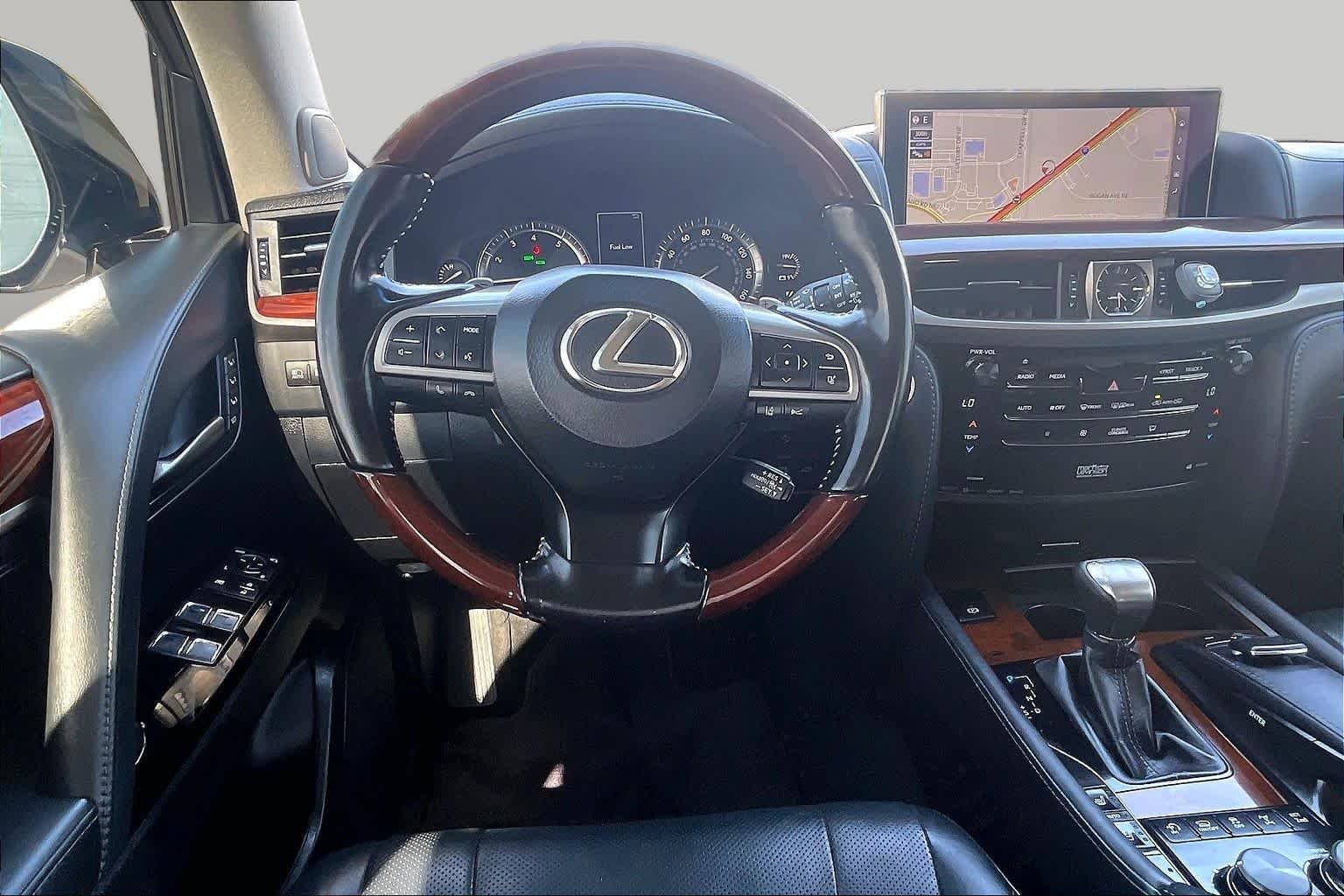 Used 2021 Eminent White Pearl Lexus  image 6