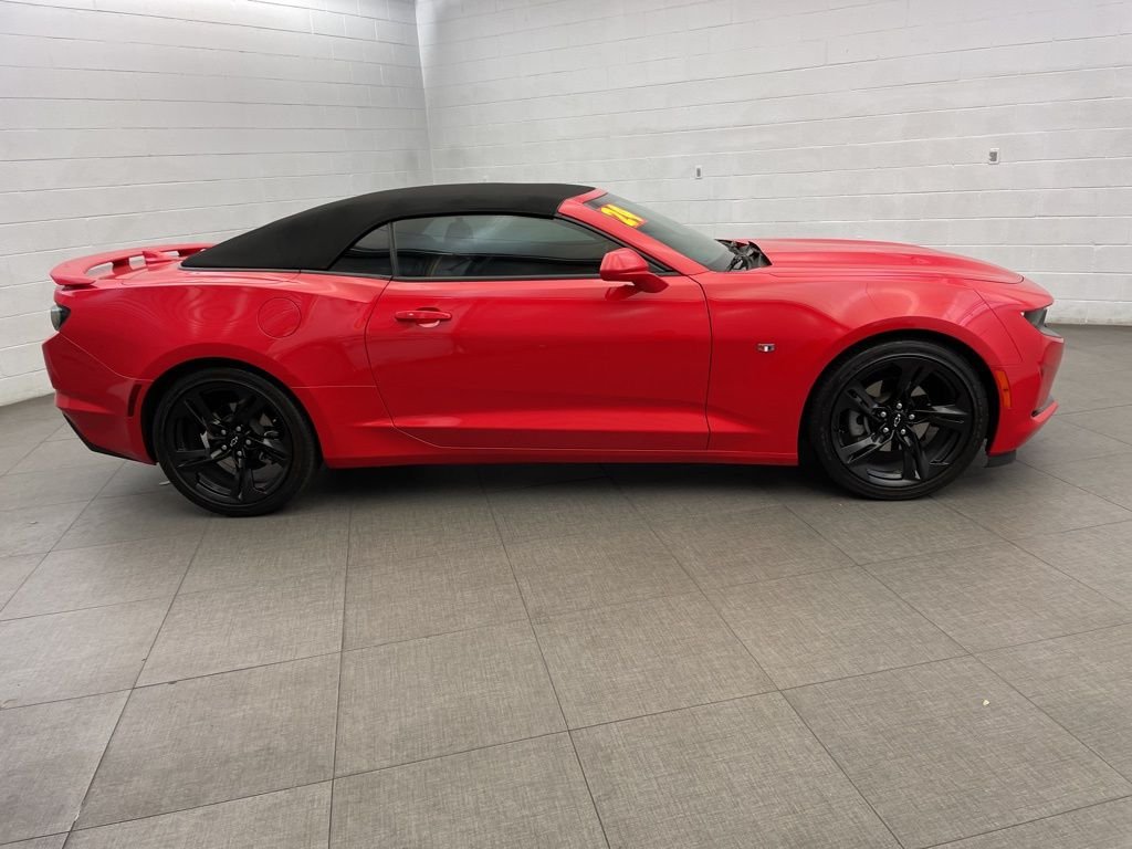 Used 2024 Red Chevrolet 3LT image 4