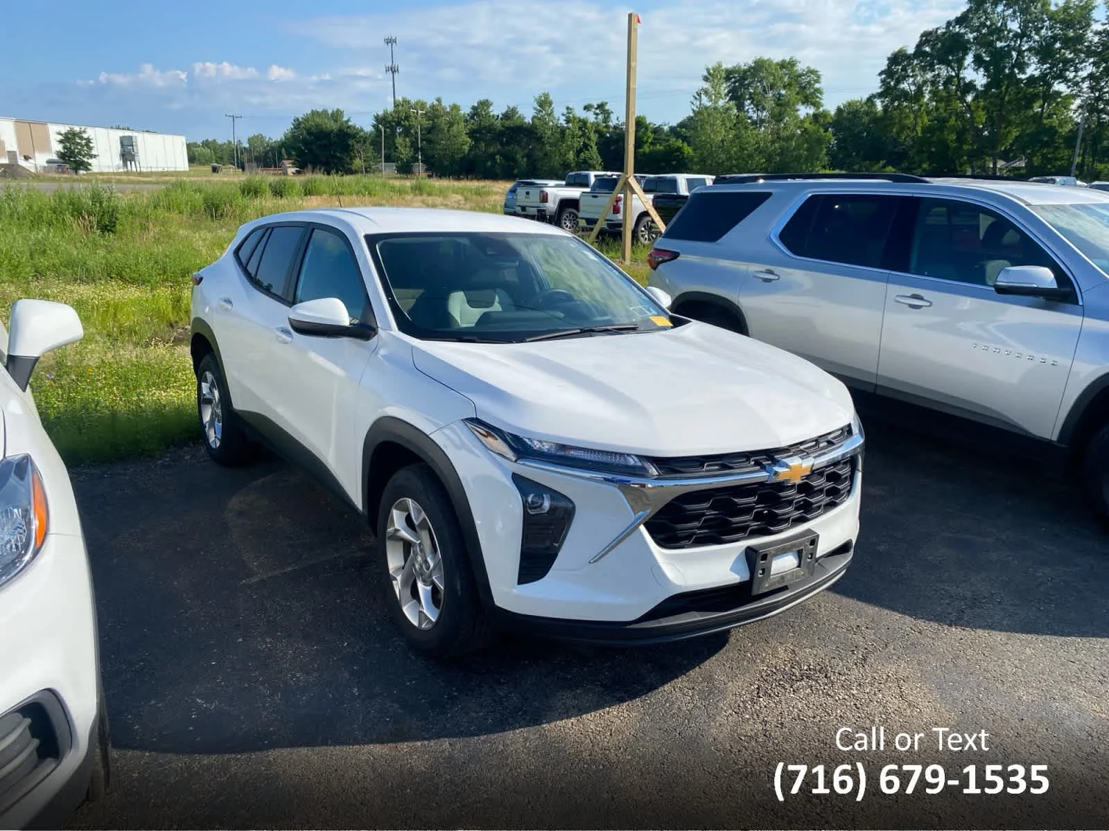 Used 2024 Summit White Chevrolet LS image 3