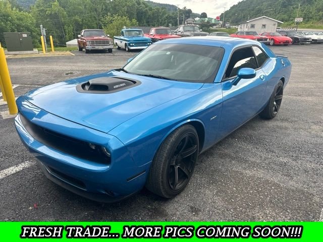 Used 2016 Blue Dodge R/T Shaker image 1