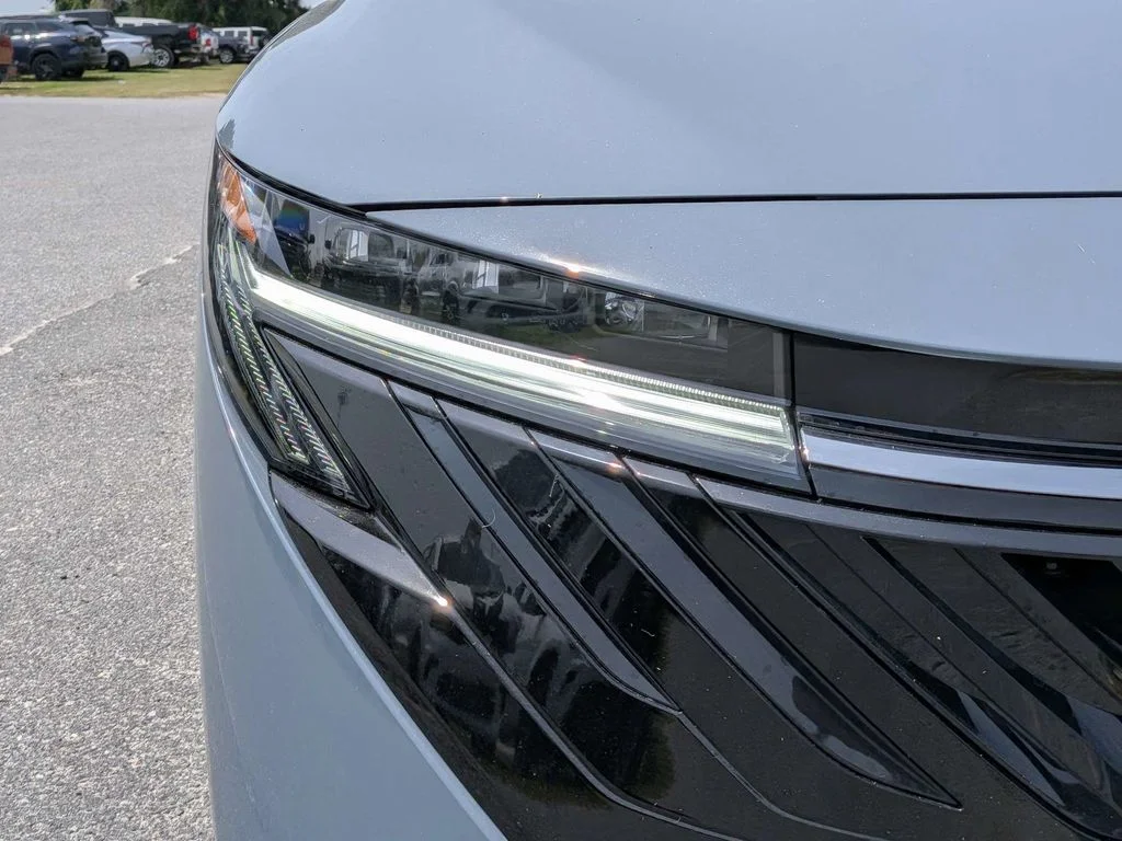 New 2026 Gray Nissan SR image 9