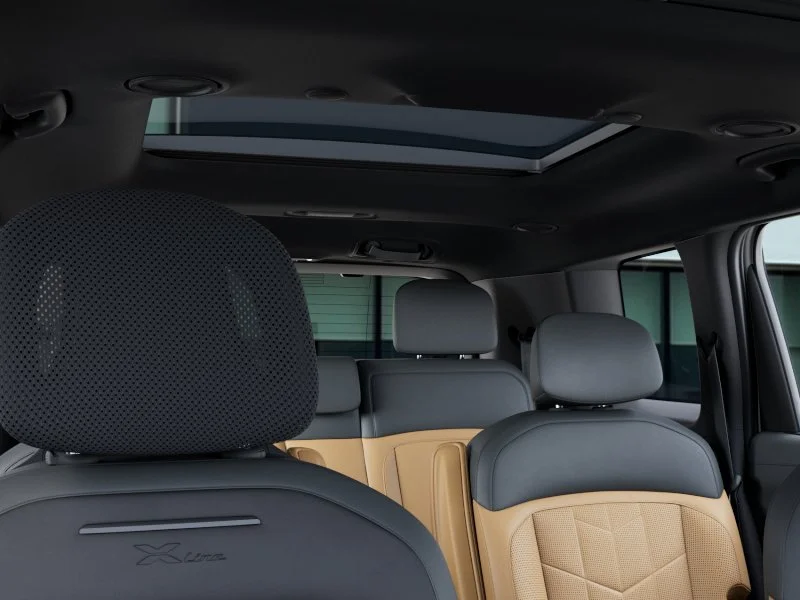New 2027 Glacial White Pearl Kia X-Line SX image 27