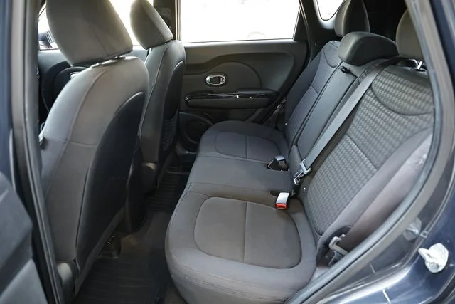 Used 2014 Fathom Blue Kia Exclaim image 26