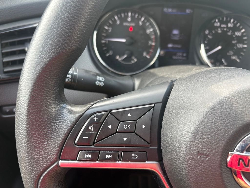 Used 2019 Black Nissan S image 9