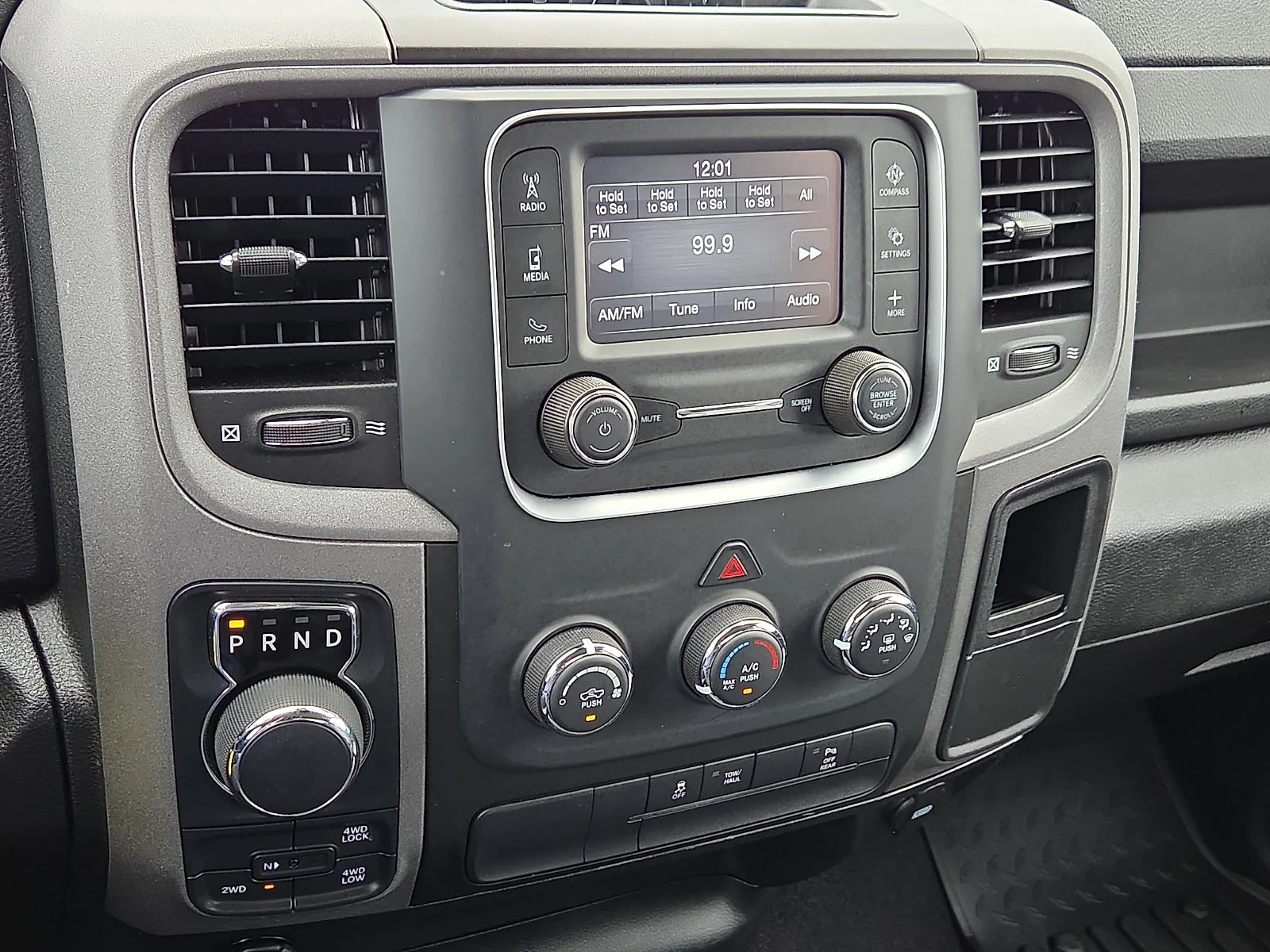 2023 RAM Ram 1500 Classic Tradesman - Photo 16