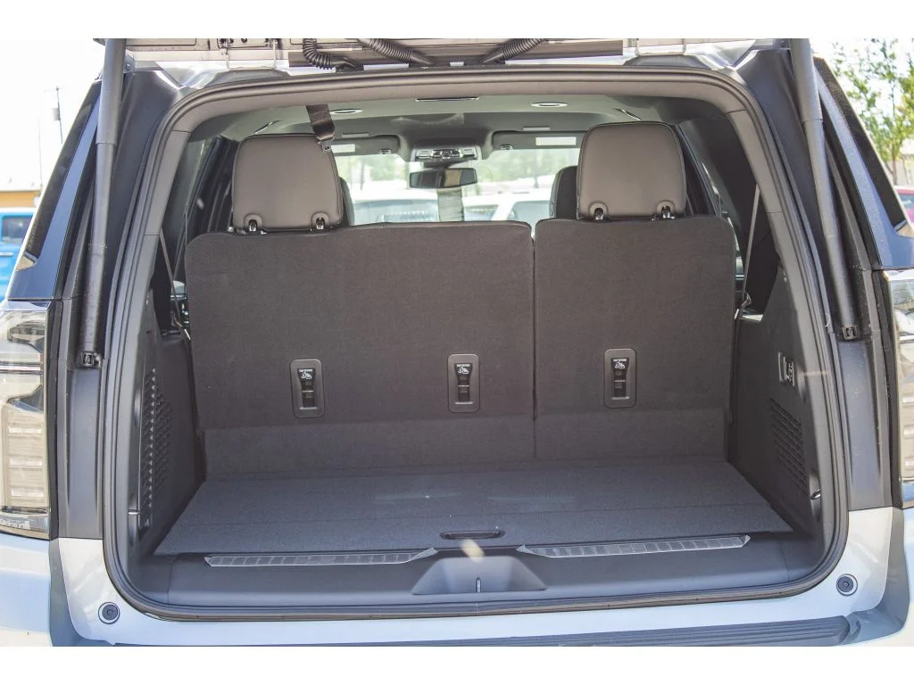 2026 Chevrolet Suburban Premier - Photo 13