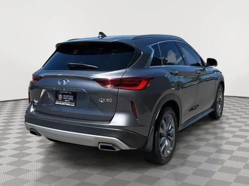 Used 2022 Gray INFINITI ESSENTIAL image 3