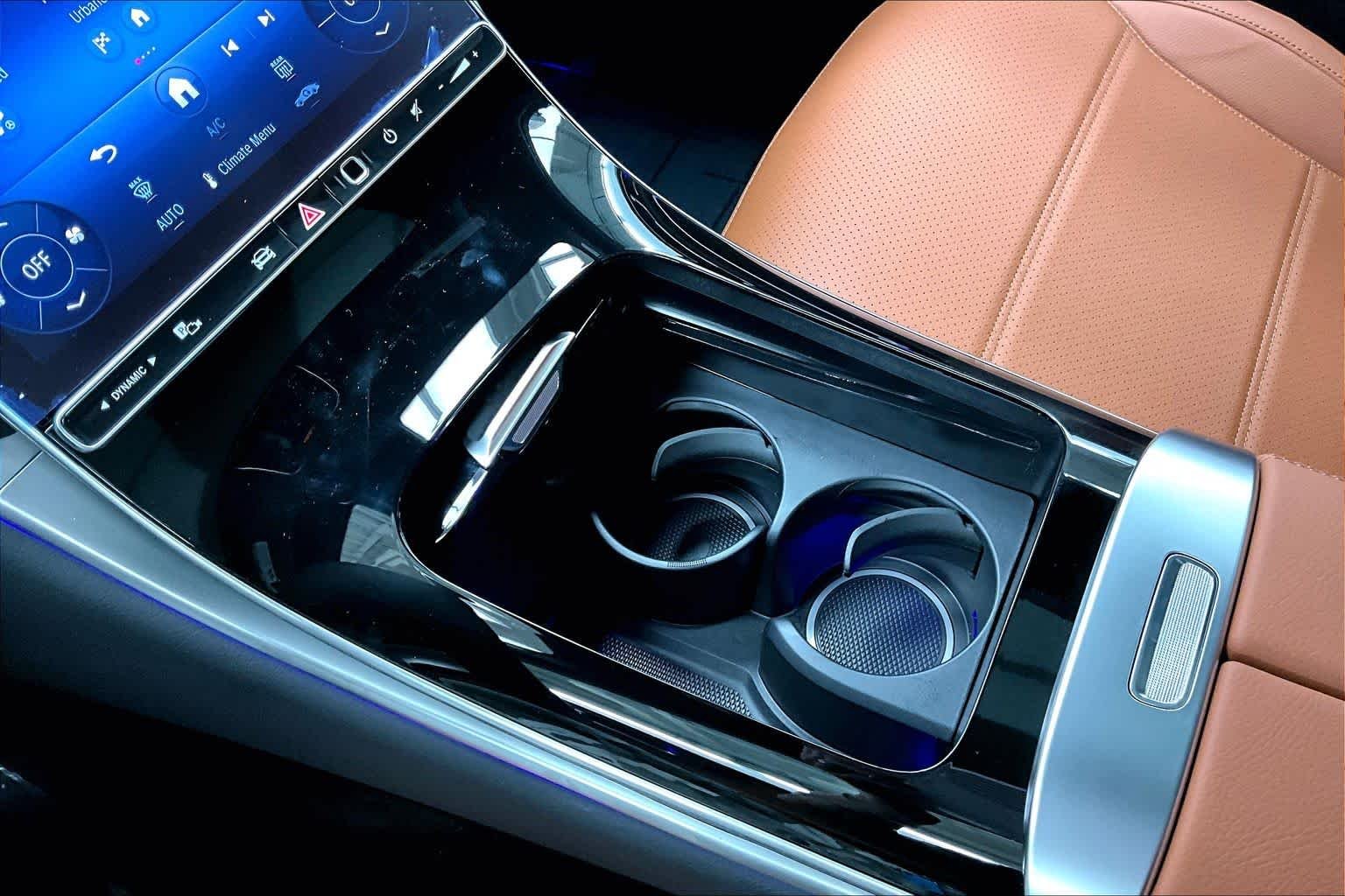 New 2026 Obsidian Black Metallic Mercedes-Benz GLC 300 image 17
