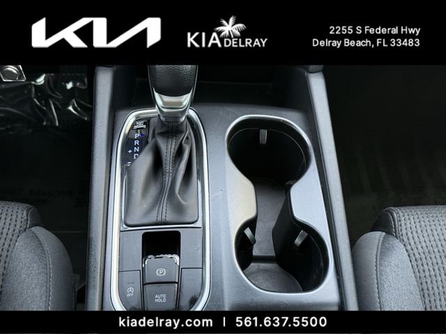 Used 2020 Gray Hyundai SE image 21