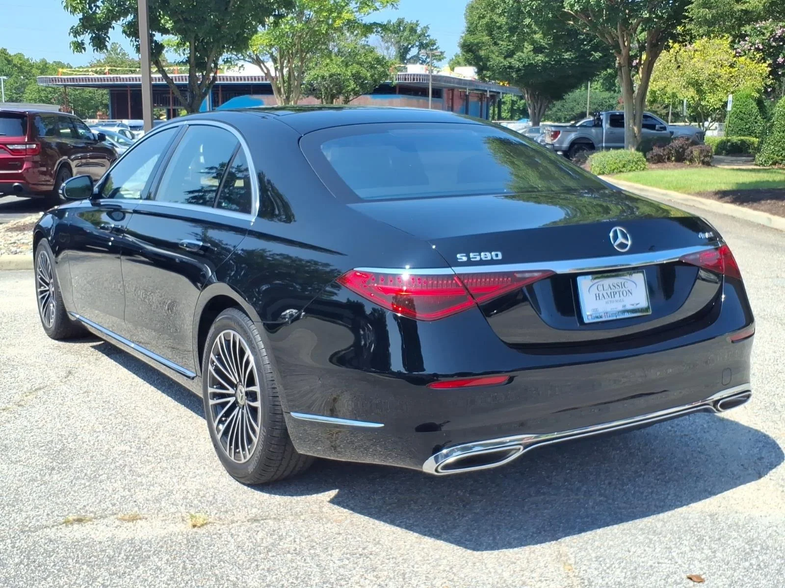 Certified Used 2024 Black Mercedes-Benz S 580 image 10