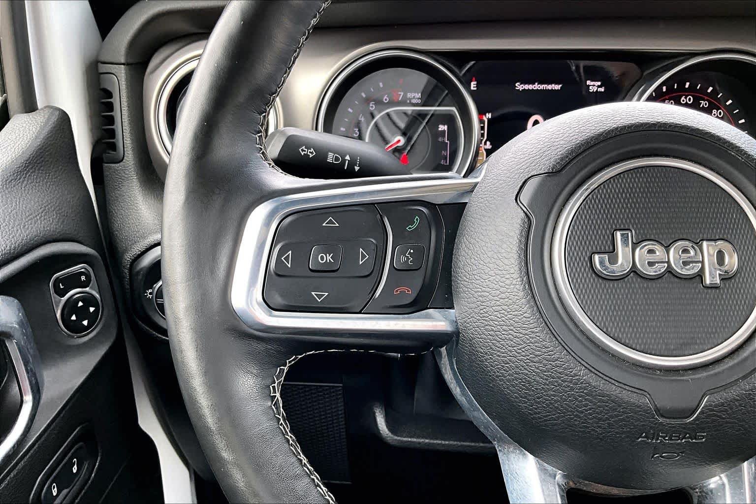 Used 2020 Bright White Clearcoat Jeep Rubicon image 24