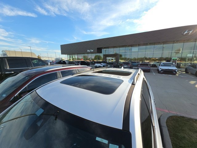 Used 2019 Iridescent Pearl Tricoat Chevrolet Premier image 5