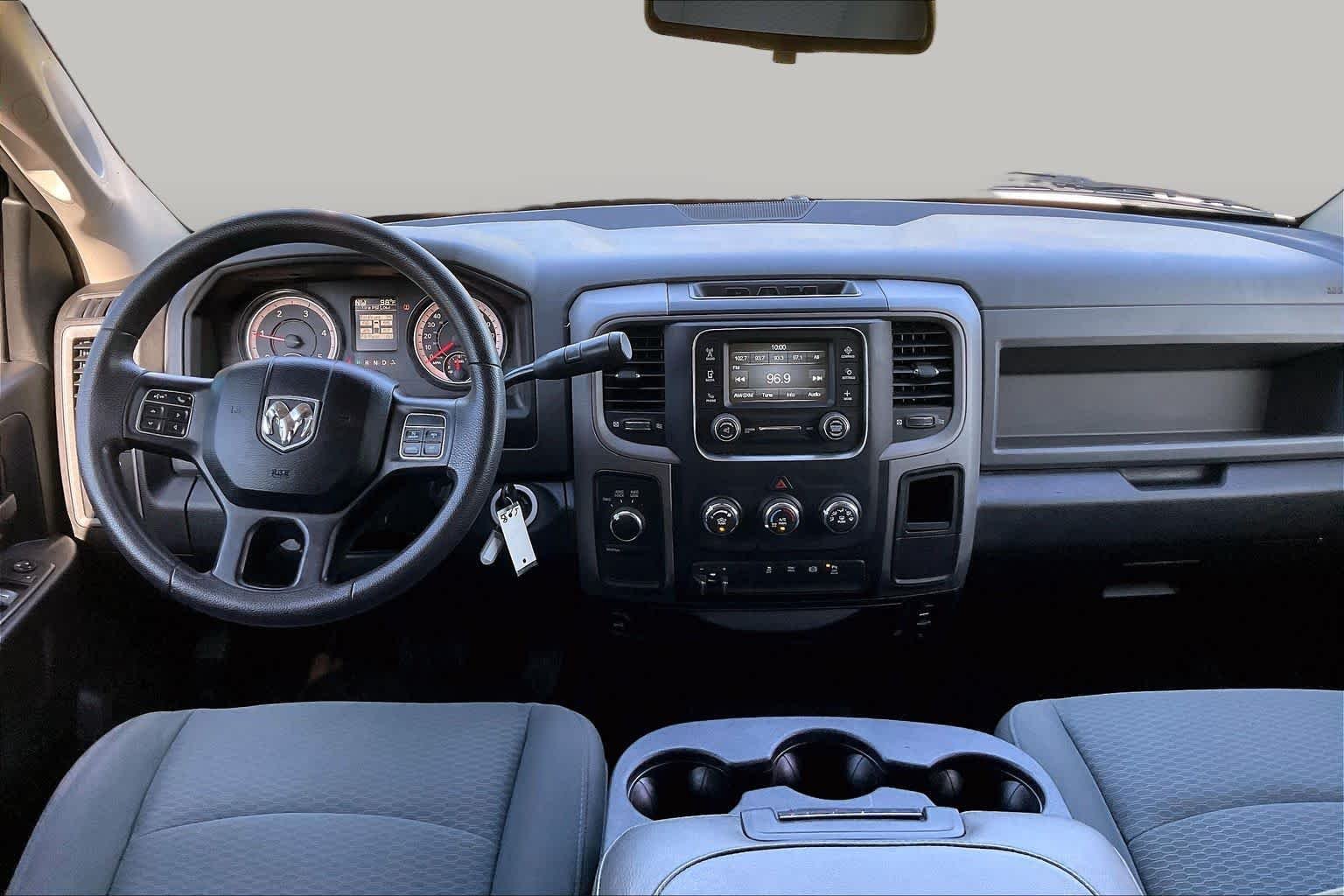 Used 2016 Bright White Clearcoat Ram Tradesman image 15