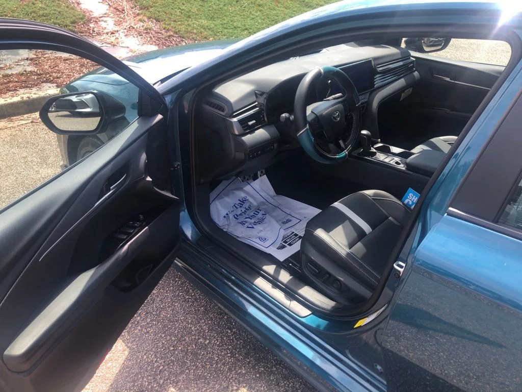 Used 2025  Toyota SE image 21