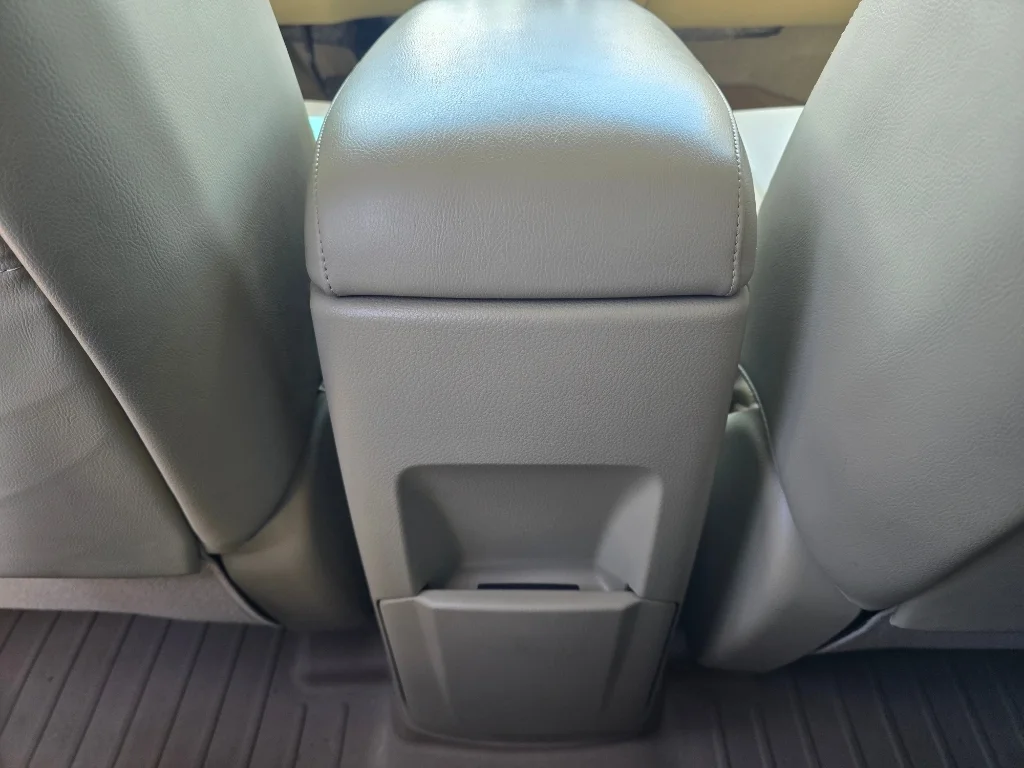 Used 2014 Tinted Bronze Metallic Nissan LE image 29