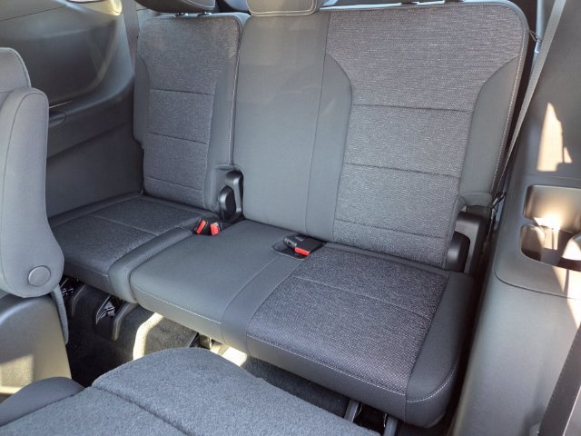 2027 Chevrolet Traverse LT - Photo 7