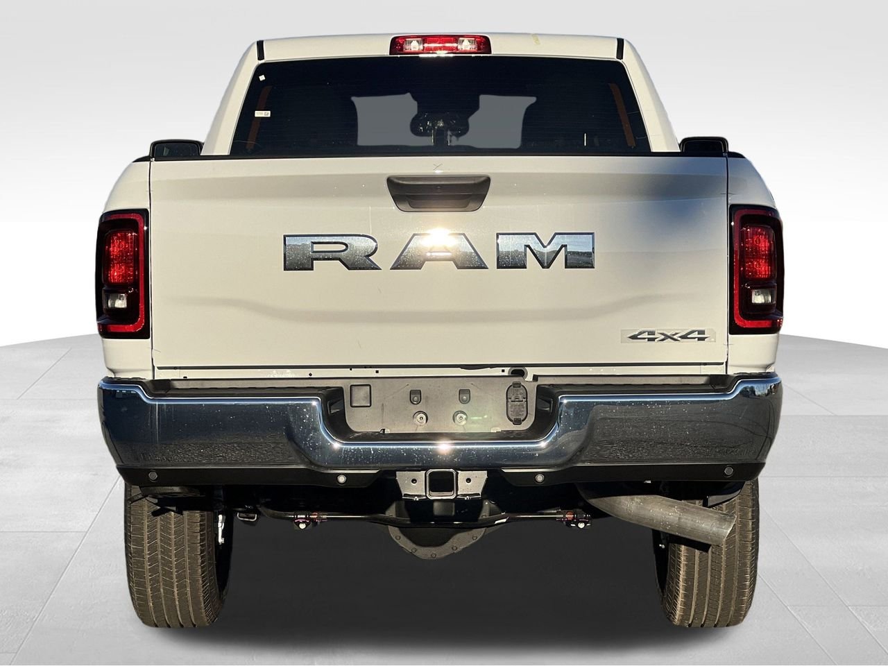 New 2026 Bright White Clear-Coat Exterior Paint RAM Tradesman image 25