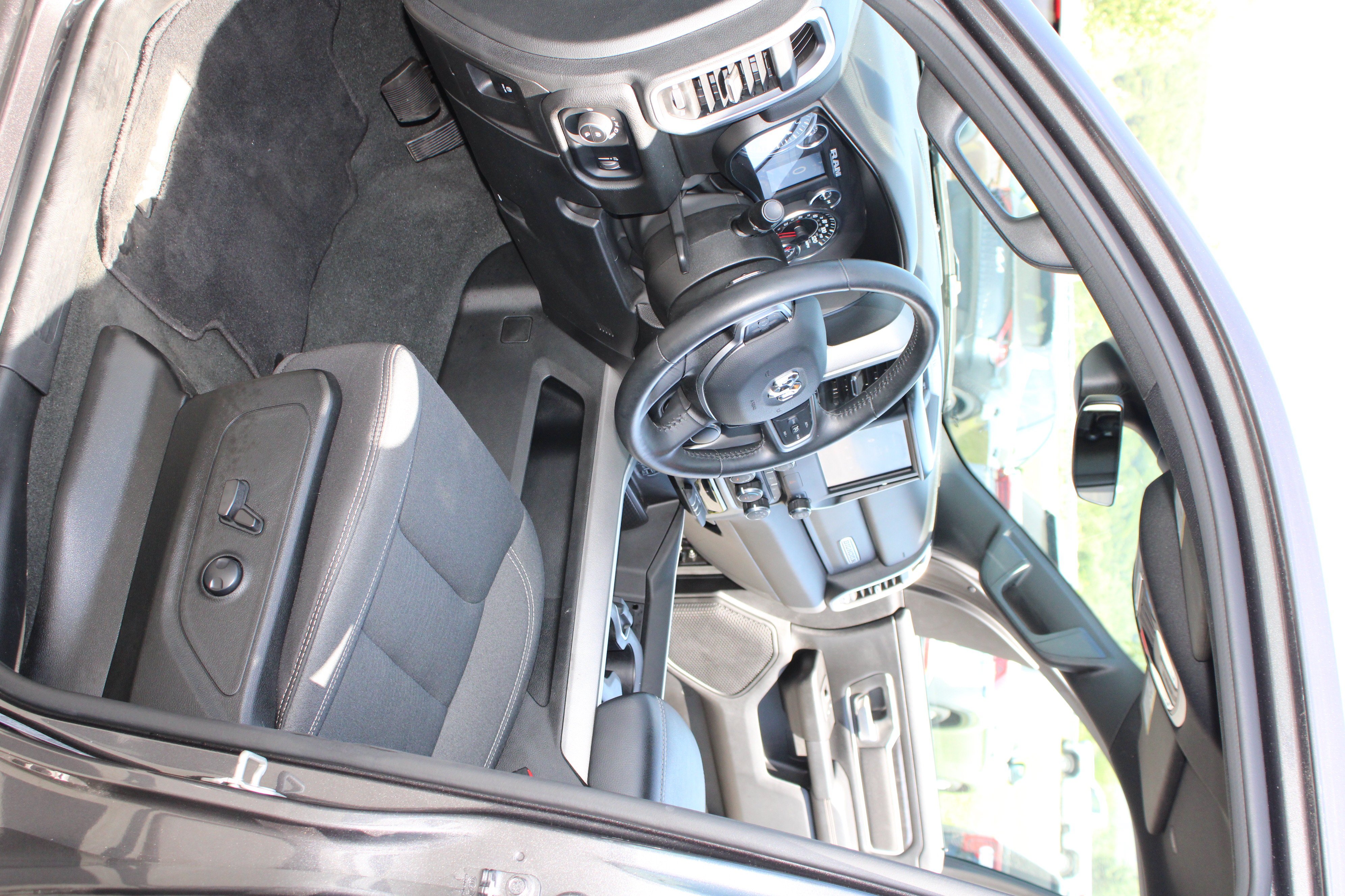 Used 2023 Granite Crystal Metallic Clearcoat Ram Big Horn image 24