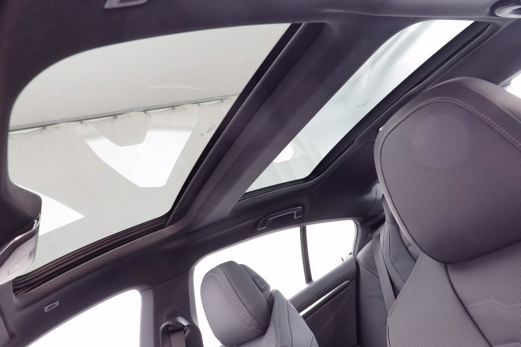 2026 BMW 8 Series 840i - Photo 15