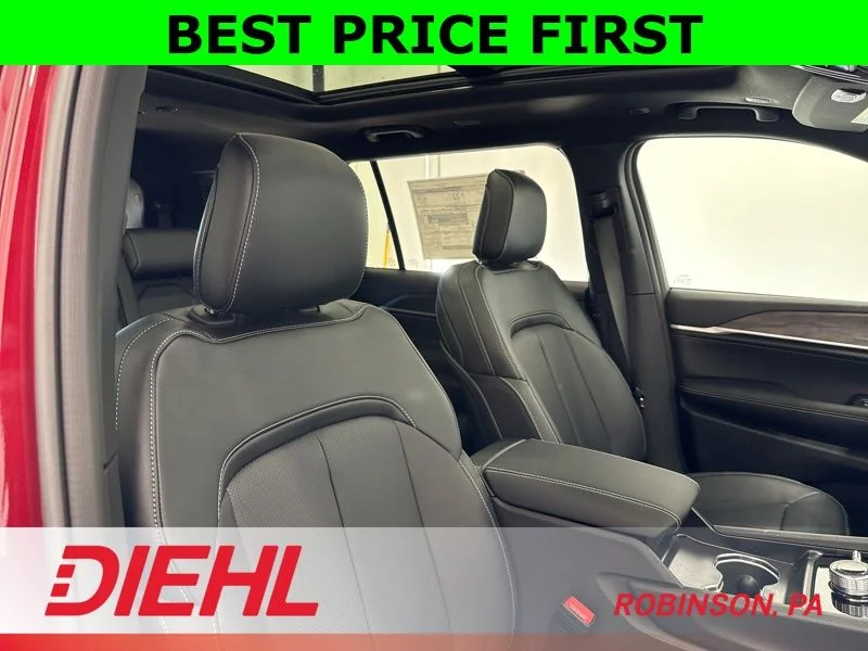 New 2026 Velvet Red Pearl-Coat Exterior Paint Jeep Limited image 15